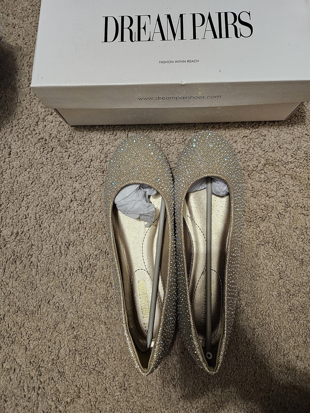 Dream Pairs Gold Crystal Embellished Women’s Ballet Flats, 9.5, New In Box